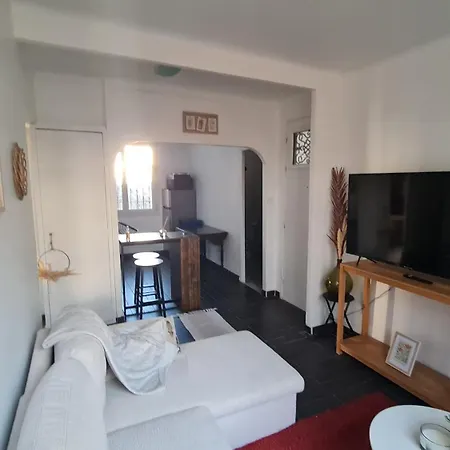 Les Lilas Marignane Extérieur photo